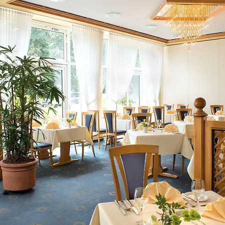 Victor's Residenz-hotel 4*