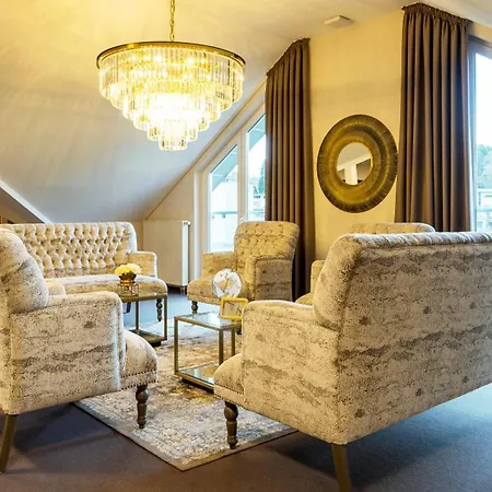 Victor's Residenz-hotel 4*