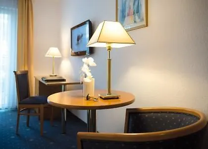 Victor's Residenz-hotel 4*