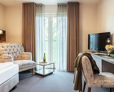 Hotel Victor's Residenz-hotel 4*