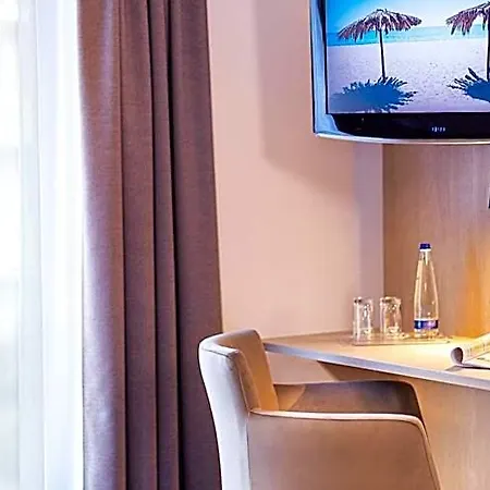 Victor's Residenz-hotel 4*