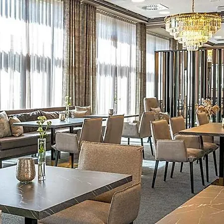 Hotel Victor's Residenz-hotel 4*